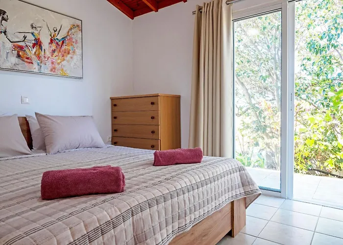 Casa vacanze Ibiscus In Paradisi Near The Paradeísion