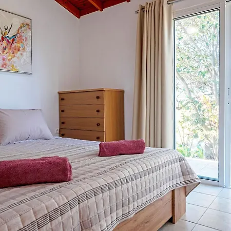 Semesterbostad Ibiscus In Paradisi Near The Paradeísion